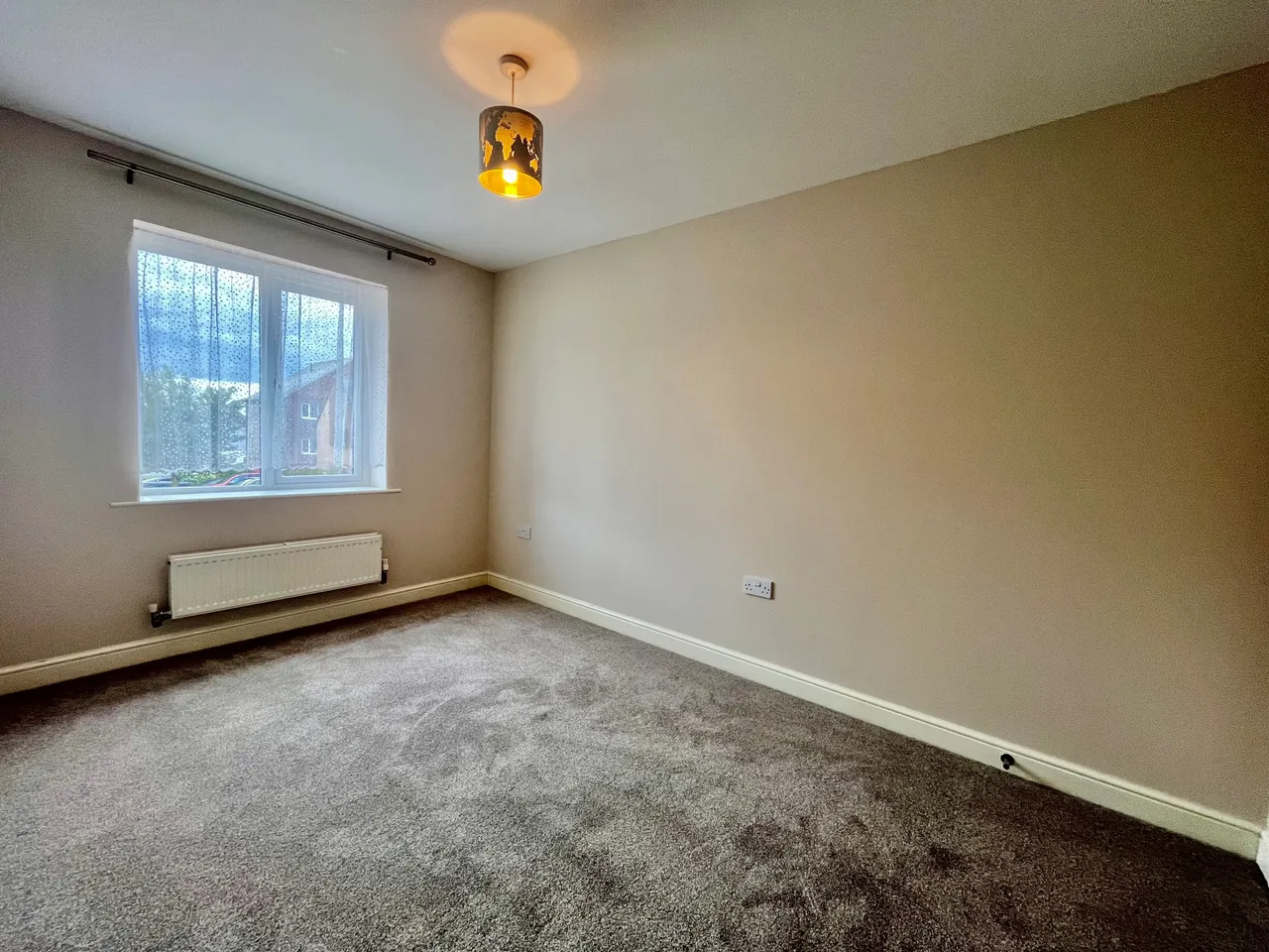 Oaklands Court, LS8, photo 5