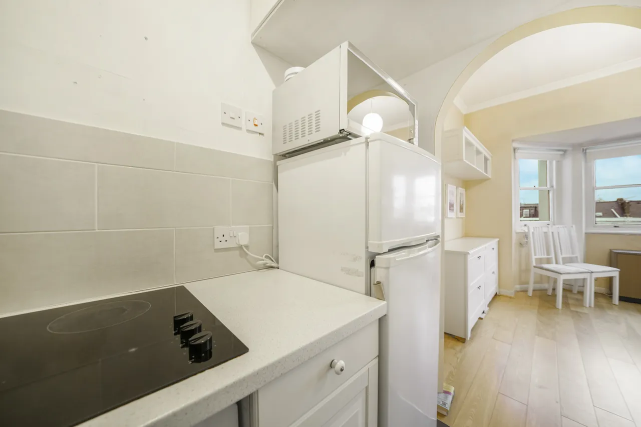 Colville Gardens, W11, photo 2