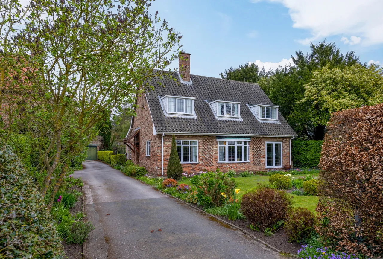 Greenwood, Skipwith, photo 2