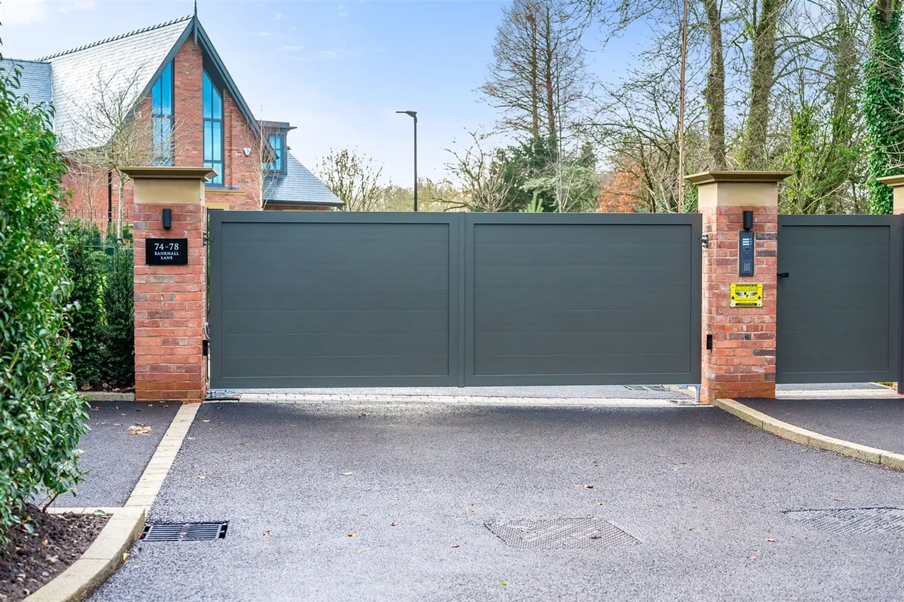 Bankhall Lane, Altrincham, photo 21