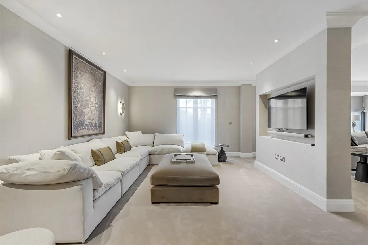 Bankhall Lane, Altrincham, photo 4