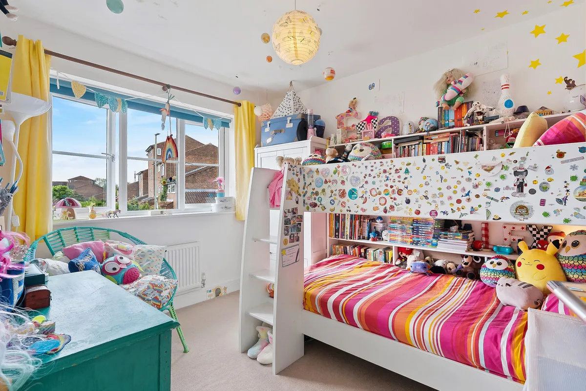 Ambleside Avenue, Walton-on-thames, KT12, photo 15