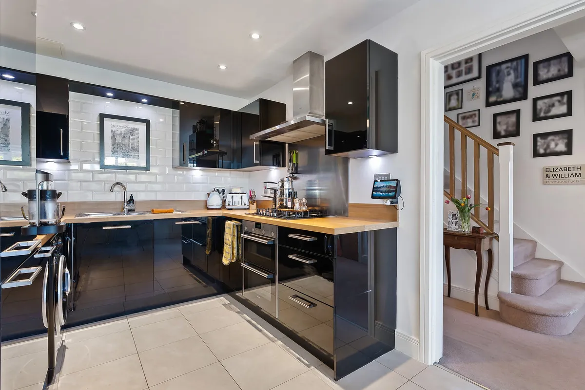 Ambleside Avenue, Walton-on-thames, KT12, photo 6