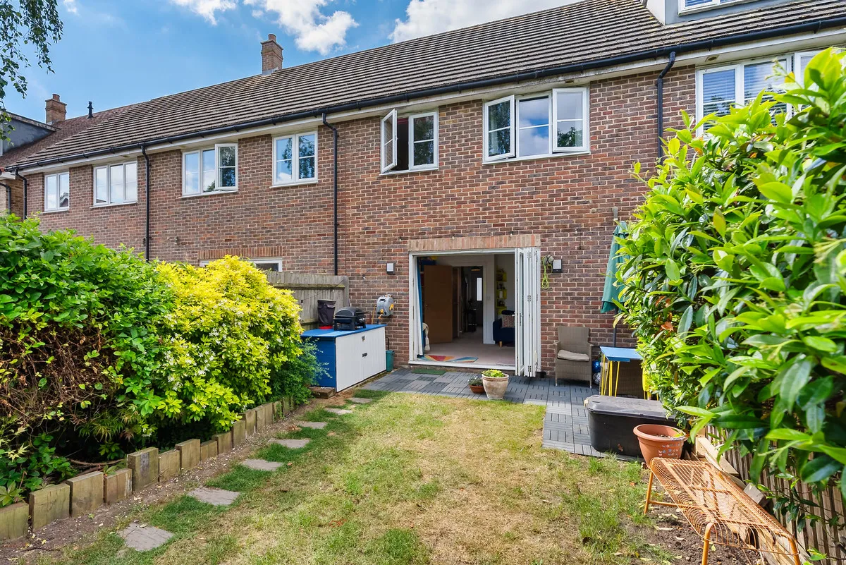 Ambleside Avenue, Walton-on-thames, KT12, photo 24
