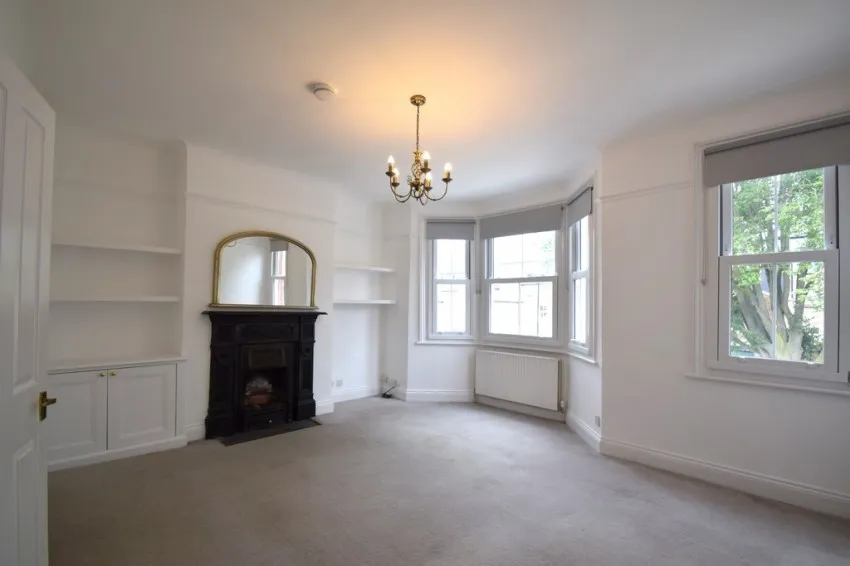 2 bed property to rent, Ashbourne Grove, Chiswick