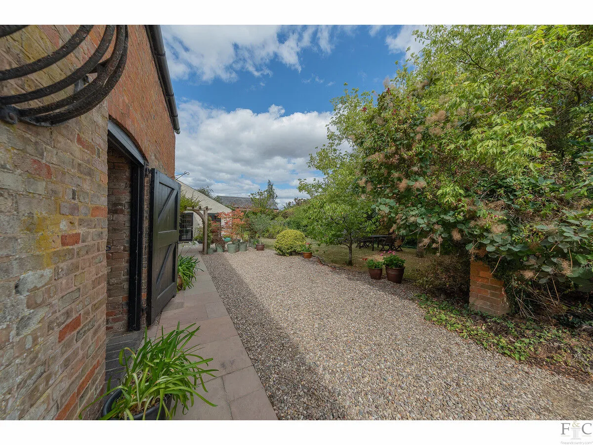 Main Street, Bruntingthorpe, LE17, photo 43