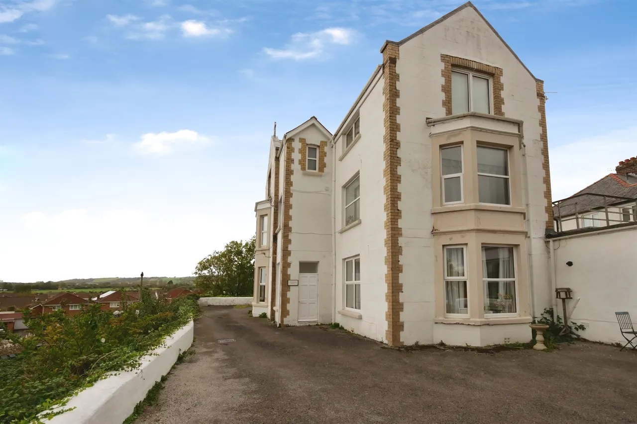 Greyfriars House Porthcawl, CF36, photo 9