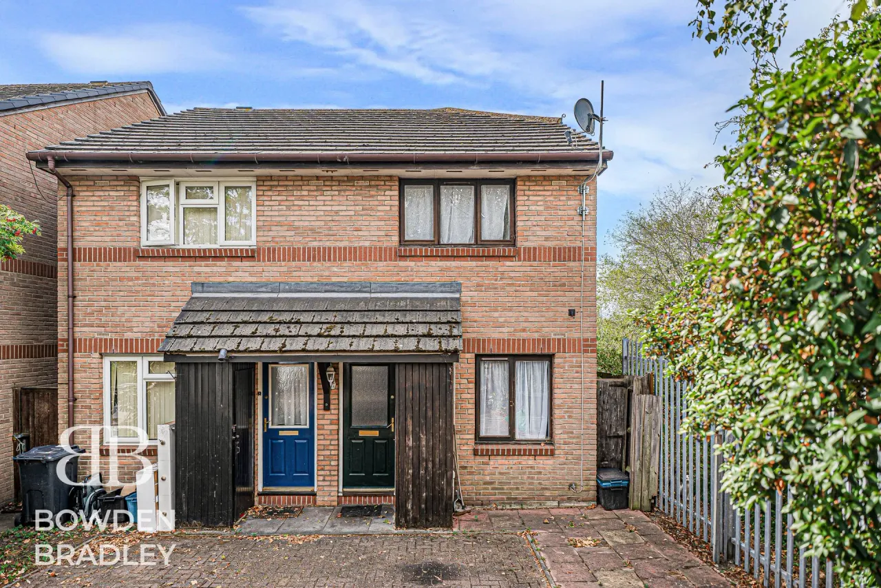 Torbitt Way, Newbury Park, IG2, photo 18
