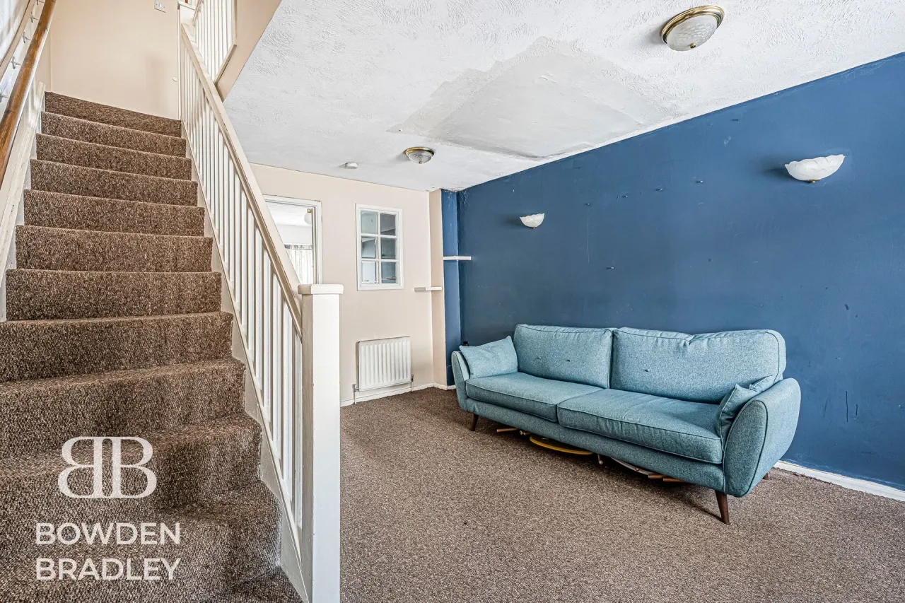 Torbitt Way, Newbury Park, IG2, photo 4
