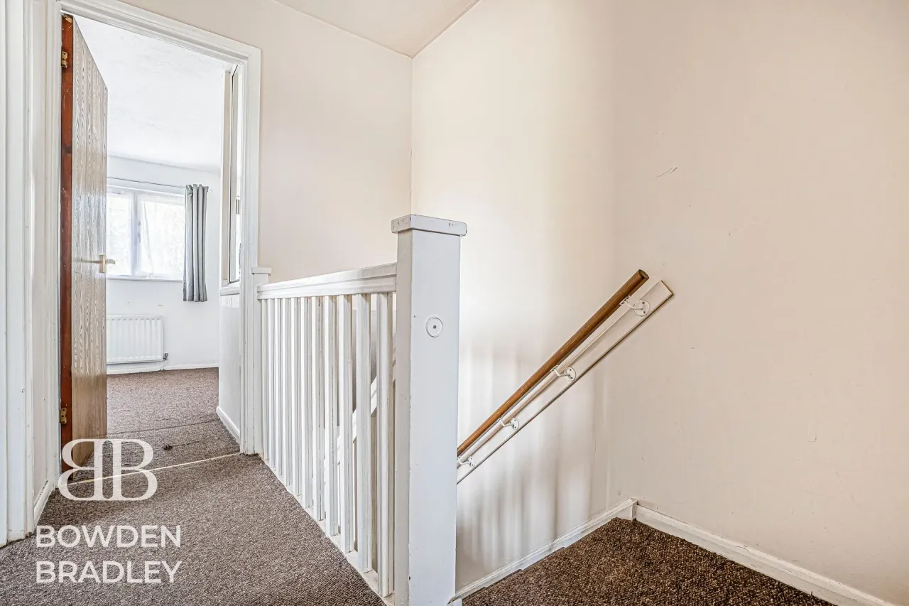 Torbitt Way, Newbury Park, IG2, photo 9