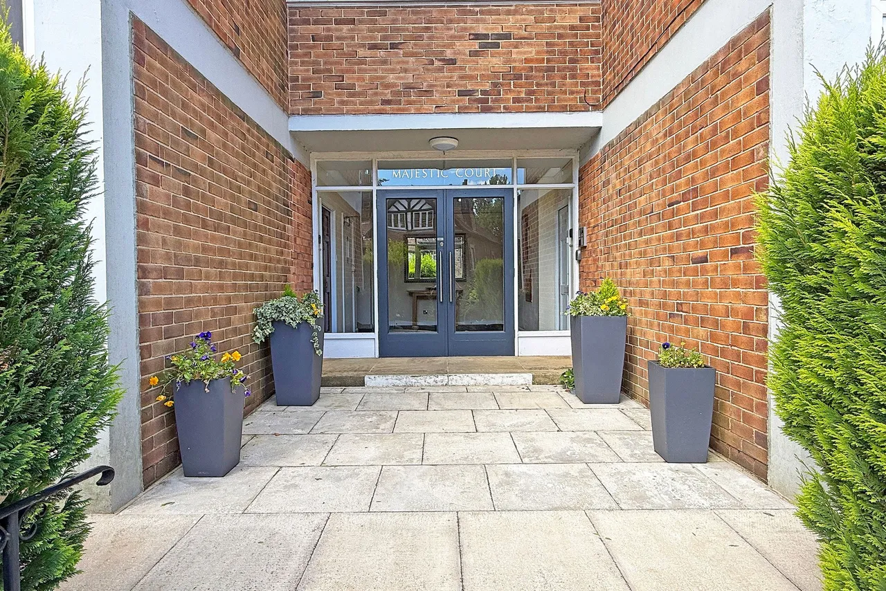 Spring Grove, Harrogate, HG1, photo 9