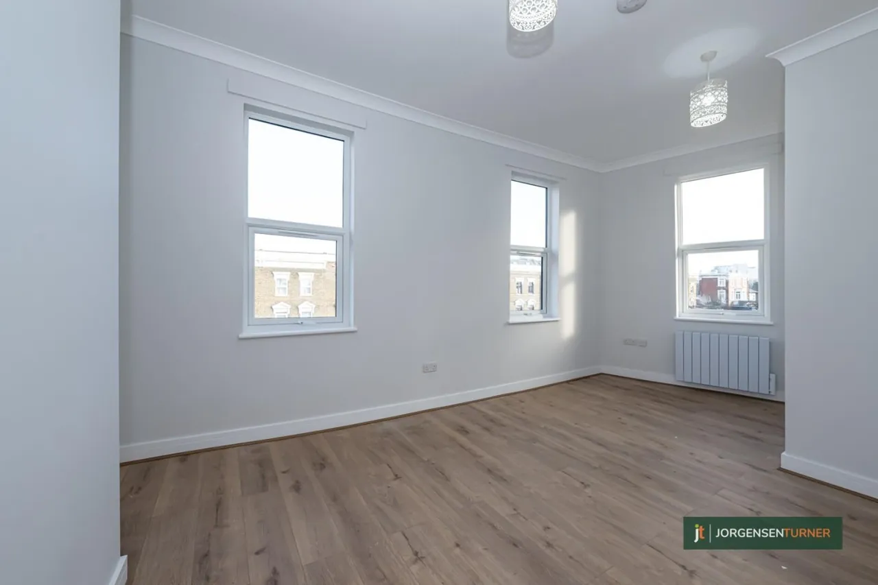 Uxbridge Road, Shepherds bush, W12, photo 2
