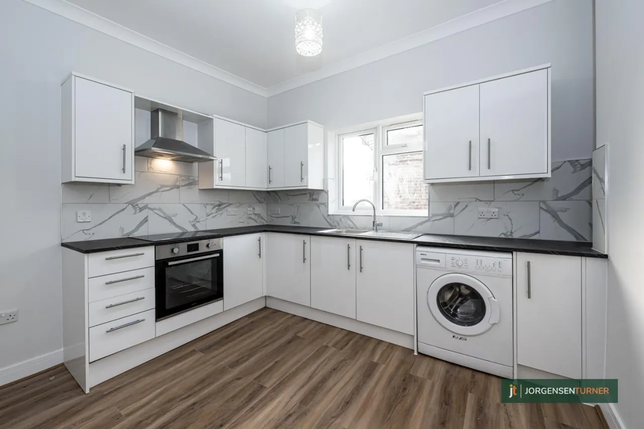 Uxbridge Road, Shepherds bush, W12, photo 4