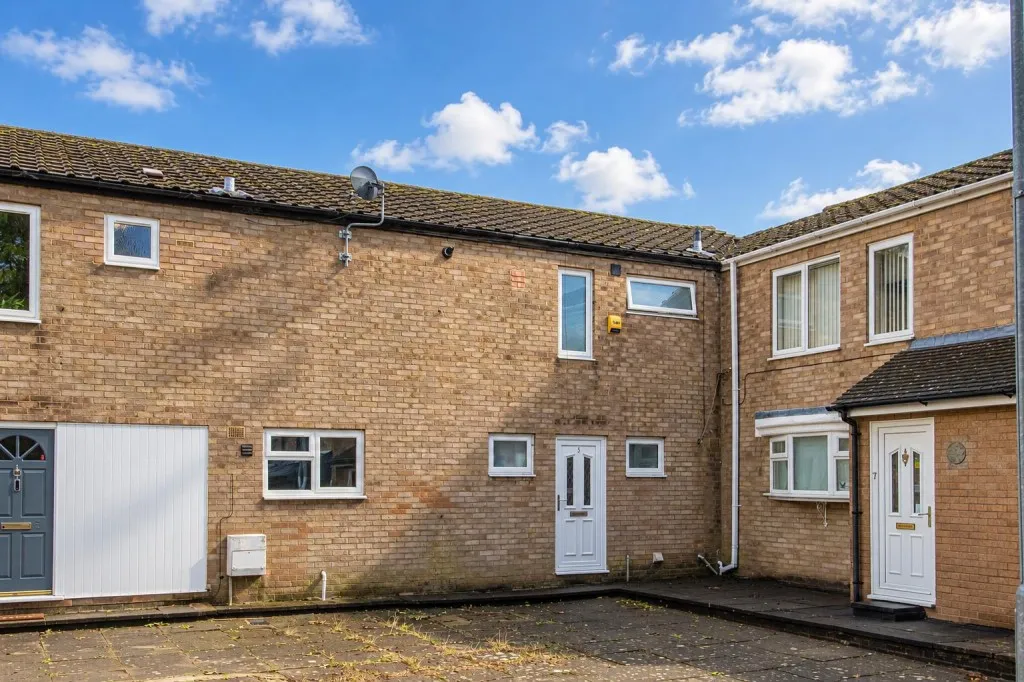 Binbrook Walk, Corby, photo 15