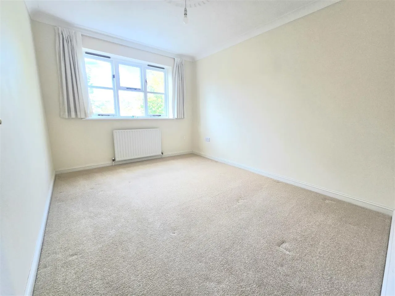 Selwood Close, Sturminster Newton, DT10, photo 9