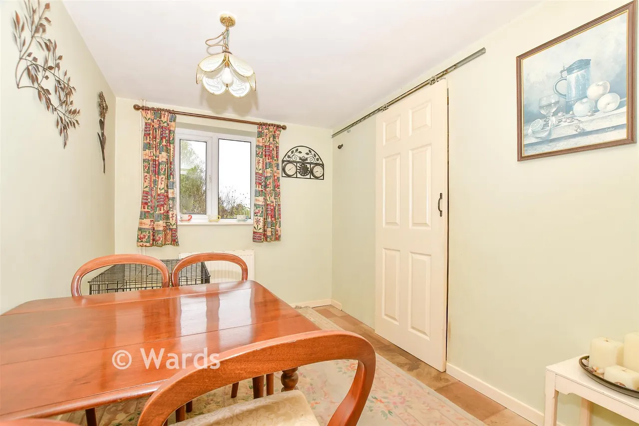 Wagon Lane, Paddock Wood, TN12, photo 3