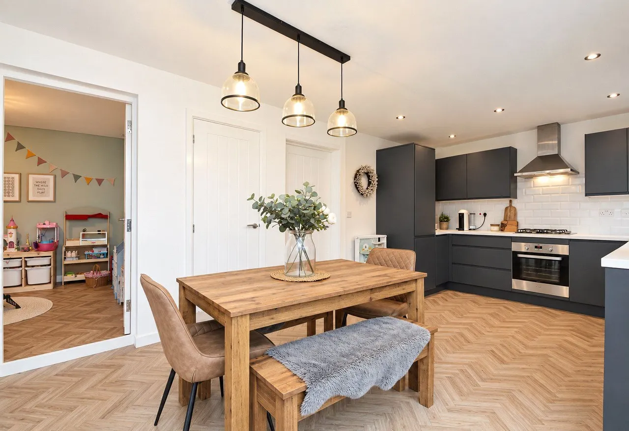 Ingleton Crescent, Clitheroe, BB7, photo 3