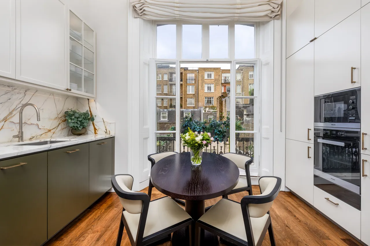 Eaton Place, Belgravia, London, photo 3