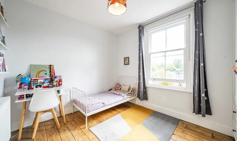 Victoria Place, Epsom, KT17, photo 17