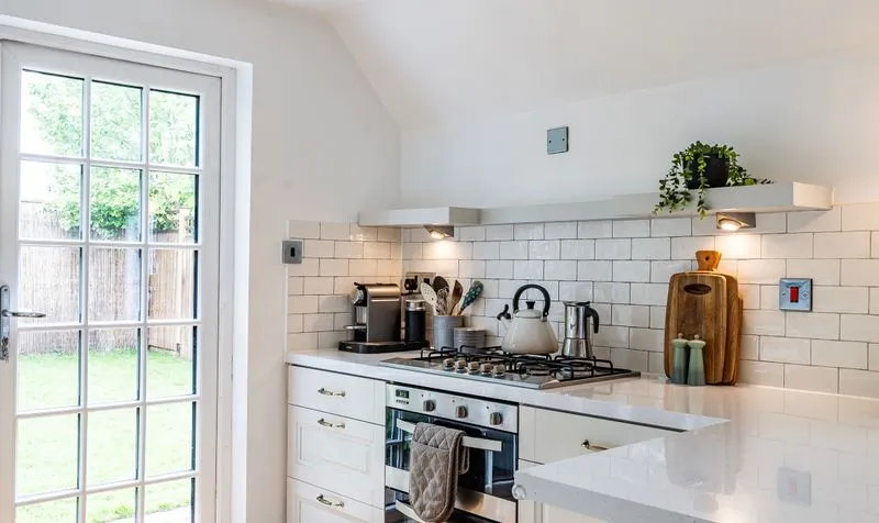 Victoria Place, Epsom, KT17, photo 5