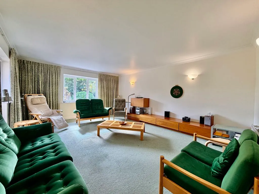 Woodlane Gardens, Flackwell Heath, HP10, photo 4