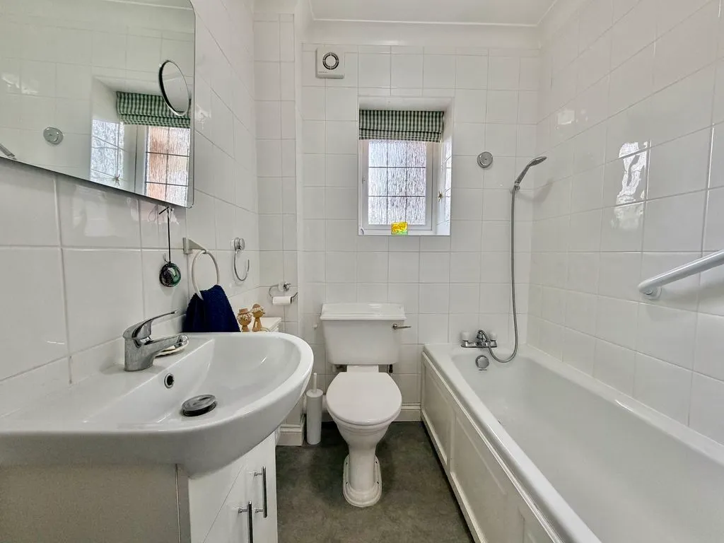 Woodlane Gardens, Flackwell Heath, HP10, photo 13