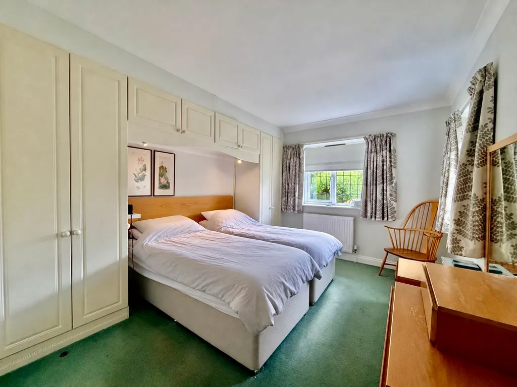 Woodlane Gardens, Flackwell Heath, HP10, photo 8