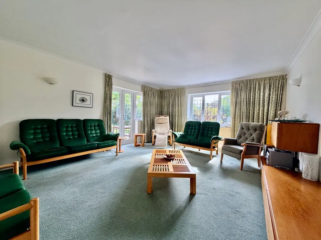 Woodlane Gardens, Flackwell Heath, HP10, photo 5