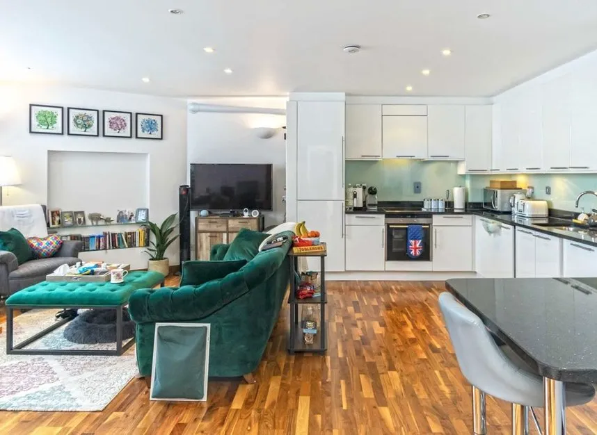 2 bed flat to rent, Uxbridge Road, Ealing, W5