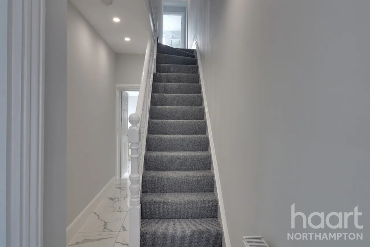 Bostock Avenue, NN1, photo 18