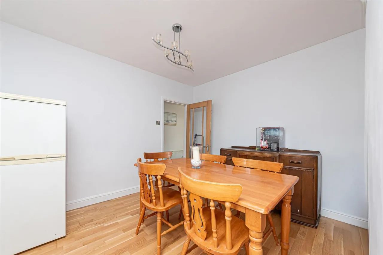 Connaught Road, Aldershot, photo 4