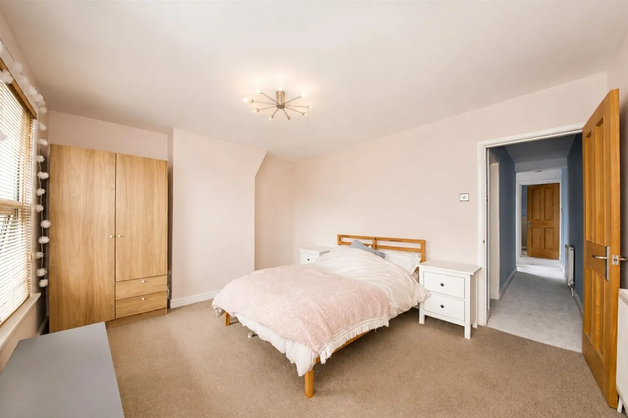 Connaught Road, Aldershot, photo 5