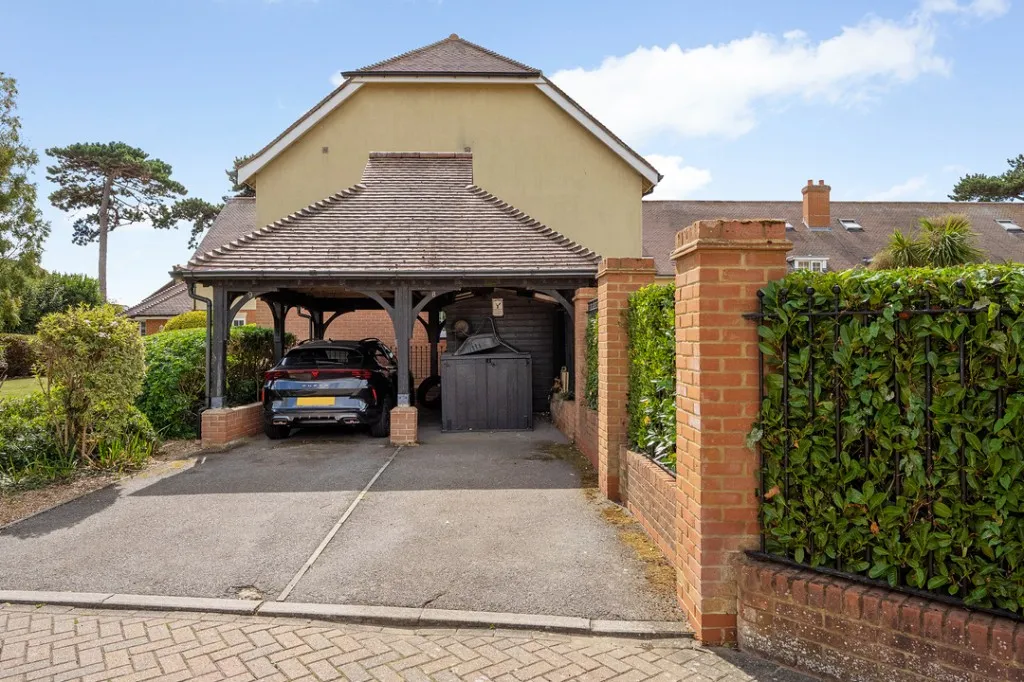 Elliot Court, Herne Bay, photo 23