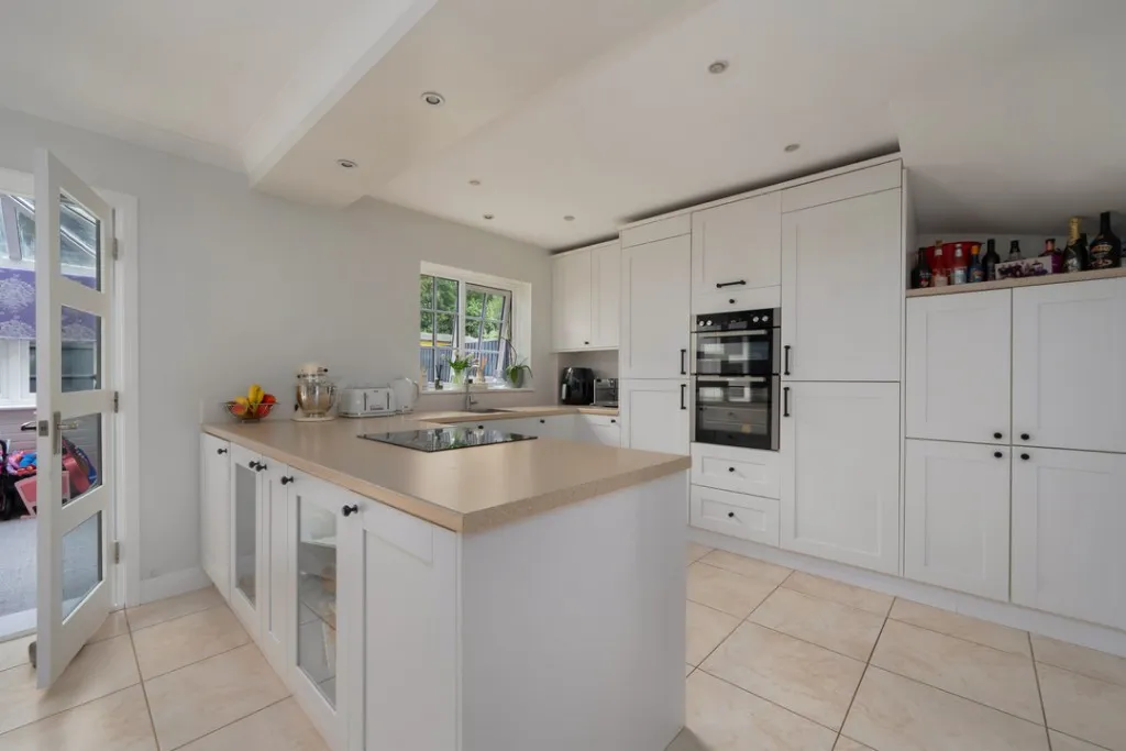 Elliot Court, Herne Bay, photo 6