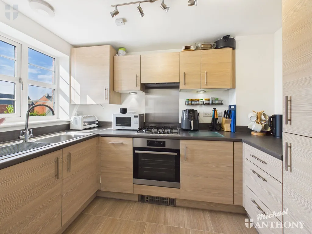 Martlet Way, Aylesbury, HP18 0WE, photo 4