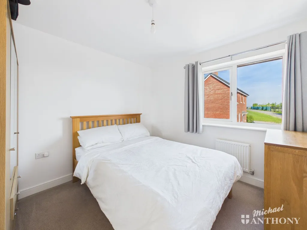 Martlet Way, Aylesbury, HP18 0WE, photo 5