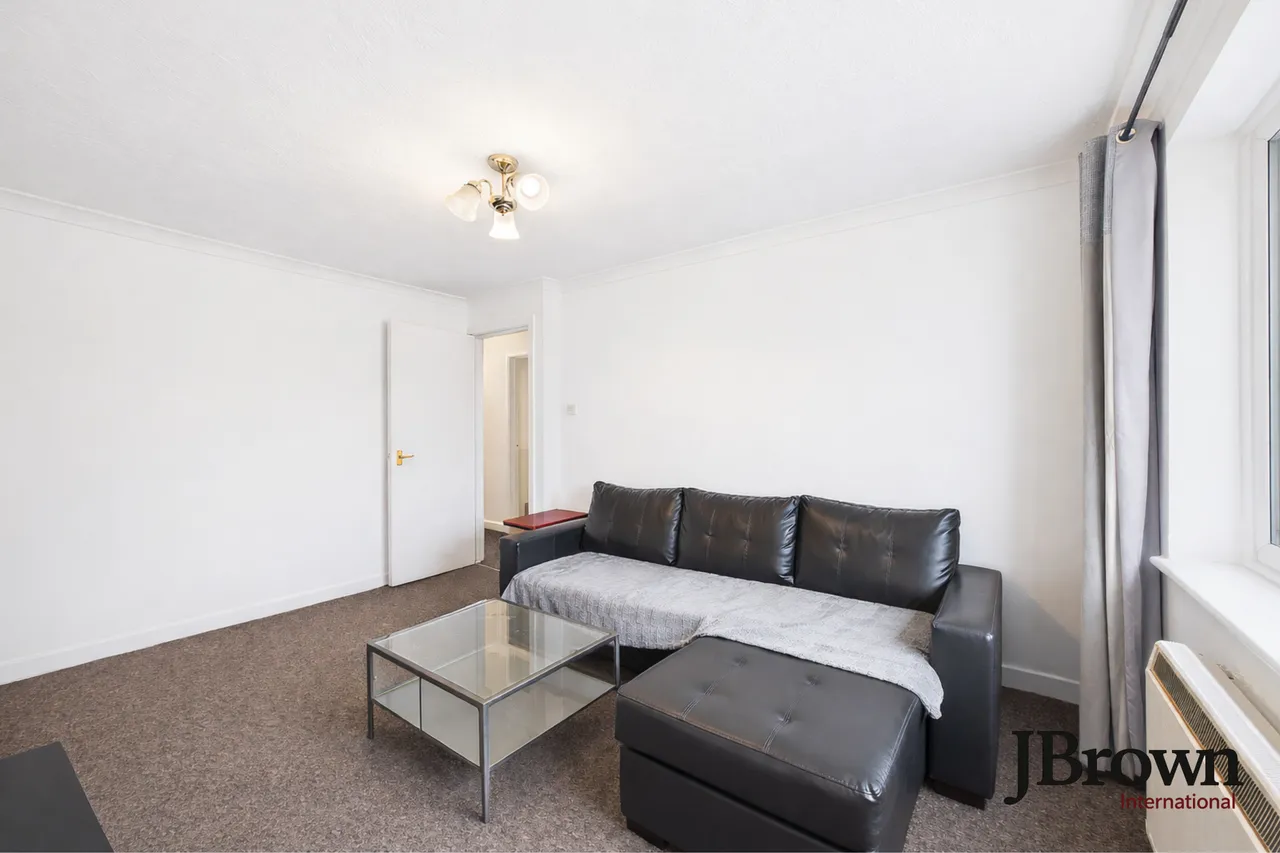 Melbourne Road, Tilbury, RM18, photo 4