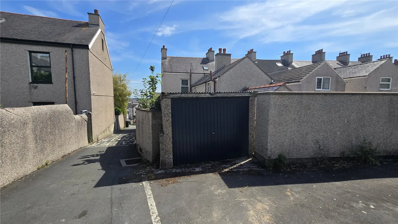 High Terrace, Holyhead, LL65, photo 16