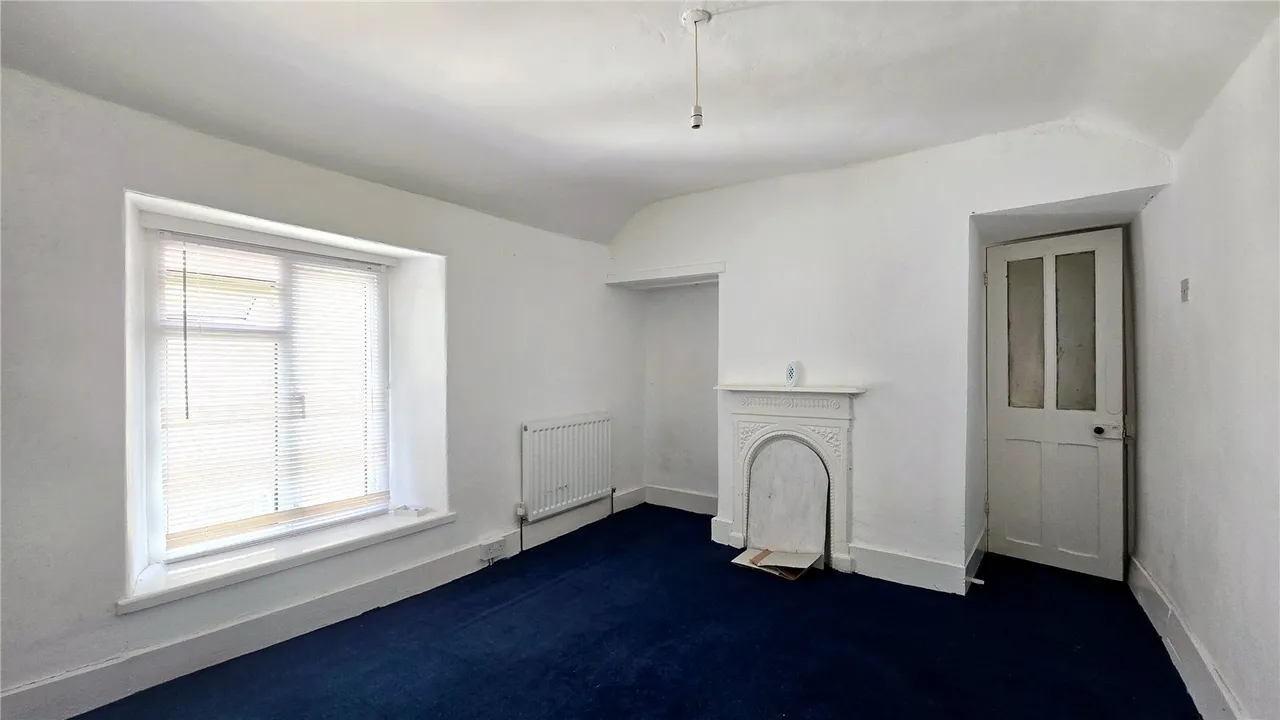 High Terrace, Holyhead, LL65, photo 11