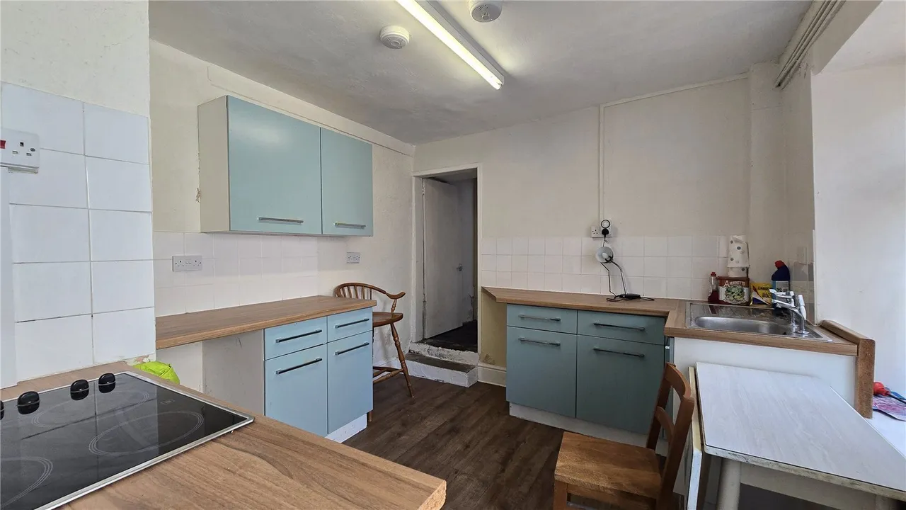 High Terrace, Holyhead, LL65, photo 4