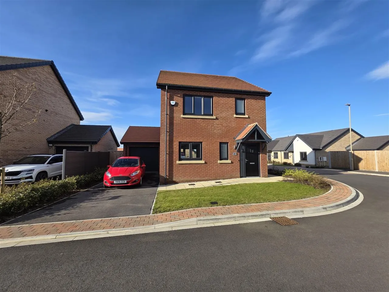Heather Pastures Eastfield, Scarborough YO11 3YH, photo 2