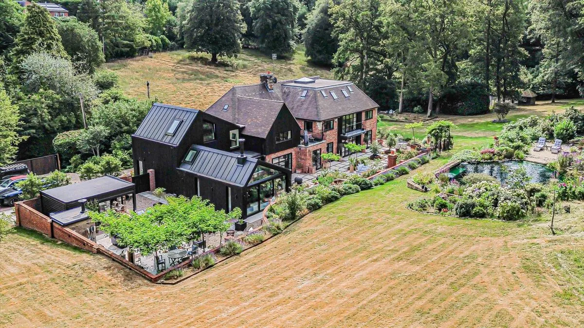 house for sale, Newnham Hill, Henley-on-Thames, RG9