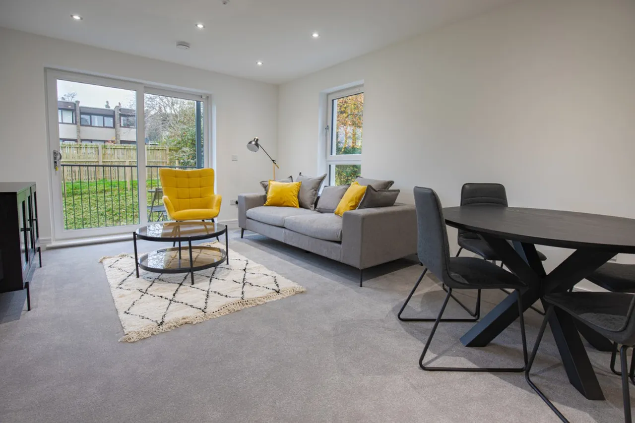 2 bed flat to rent, King's Gate, Aberdeen, AB15
