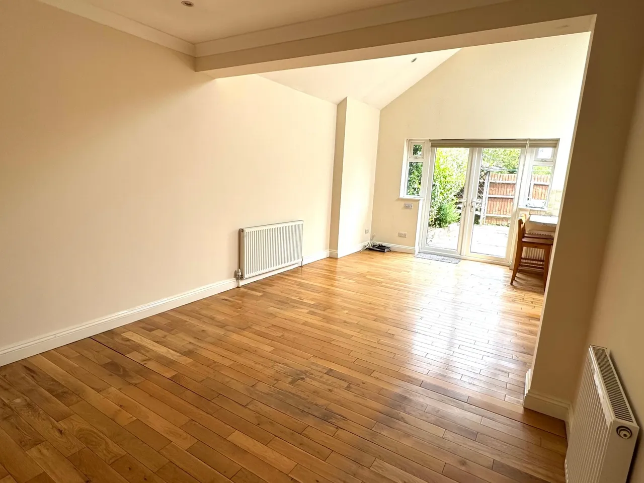 Lansdowne Road, Middlesex Staines-upon-Thames, TW18, photo 4