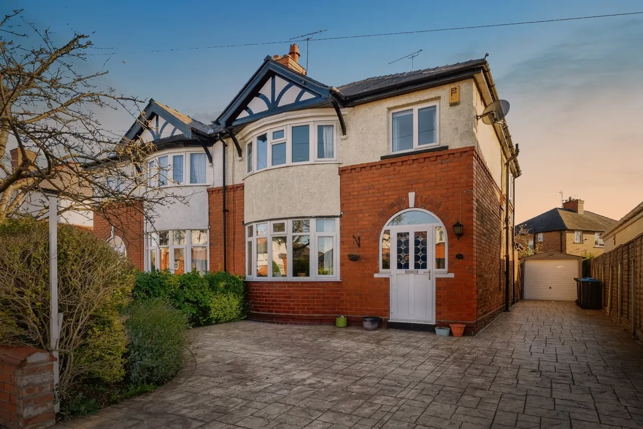3 bed house for sale, Edwards Road, Chester, CH4