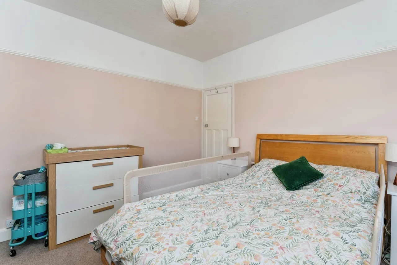 Edwards Road, Chester, CH4, photo 15