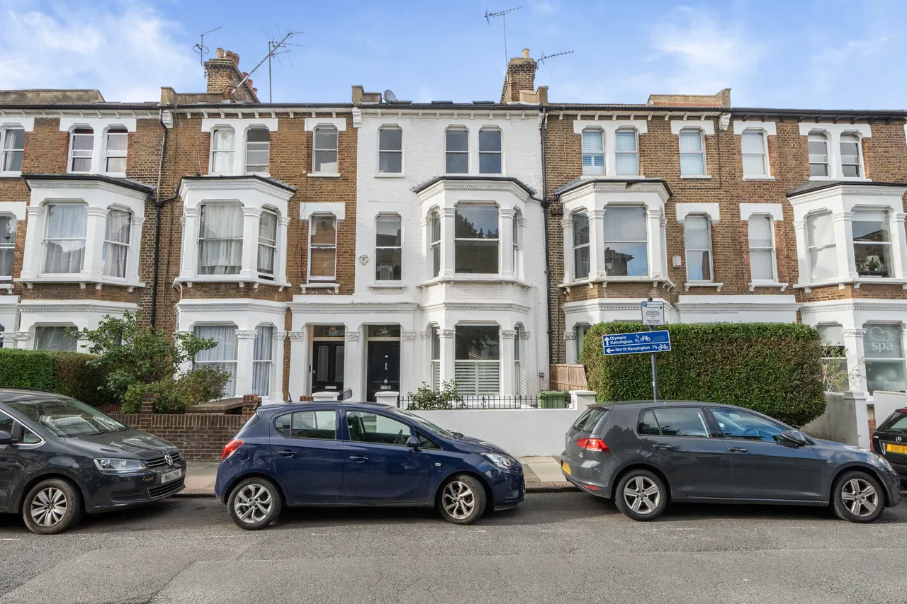 6 bed house for sale — 78 Sterndale Road, London