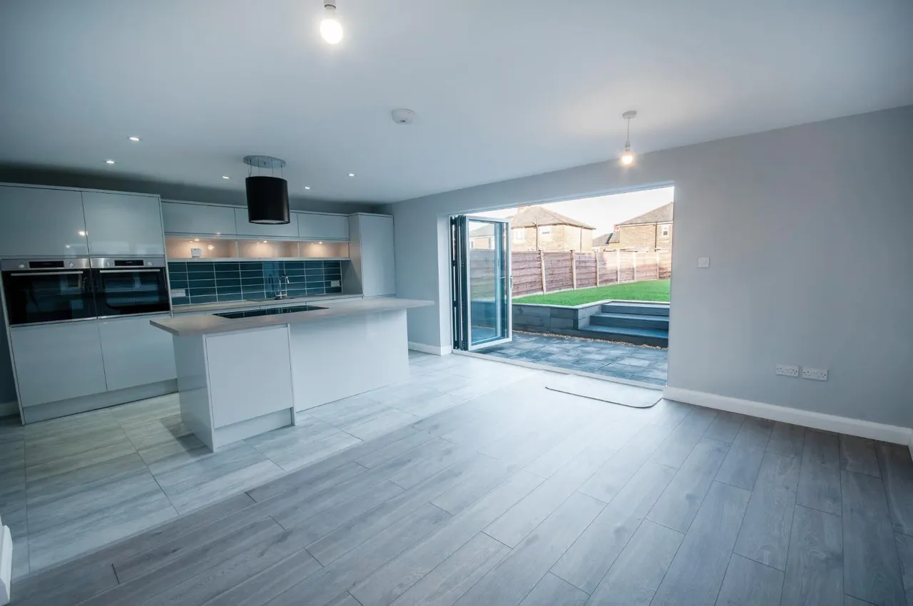 Stand Lane, Radcliffe, Manchester, M26 1JJ, photo 3