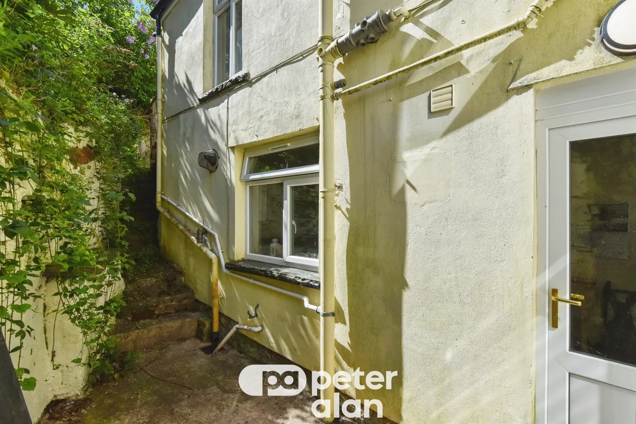 Tyntaldwyn Road, Merthyr Tydfil, CF48, photo 17