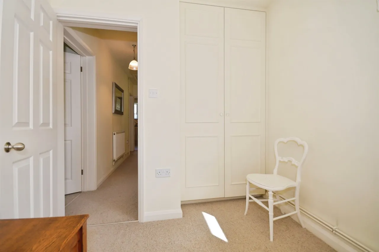 Holywell, Bakewell, DE45, photo 9